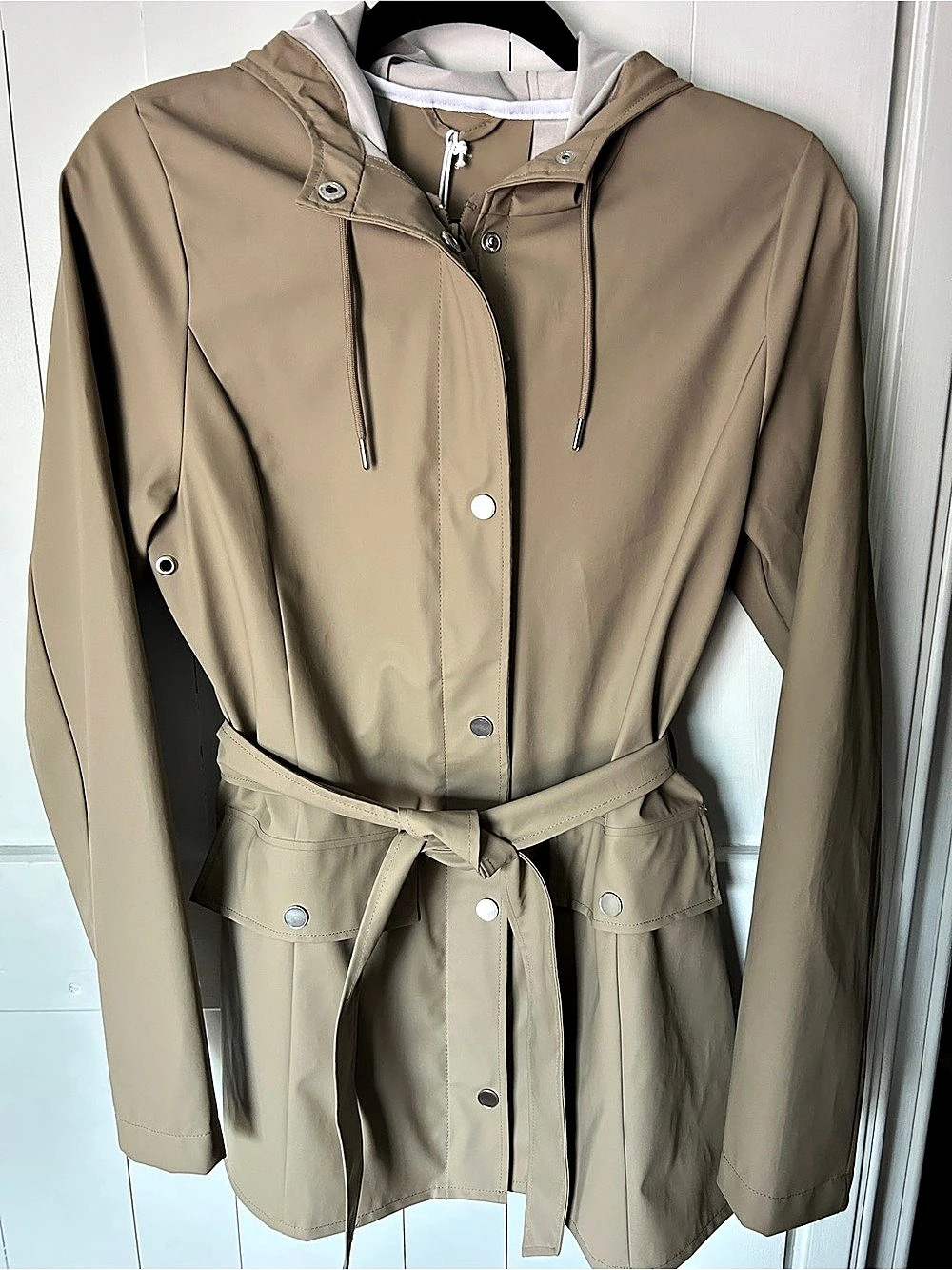RAINS Curve Waterproof Rain Jacket Small NWT